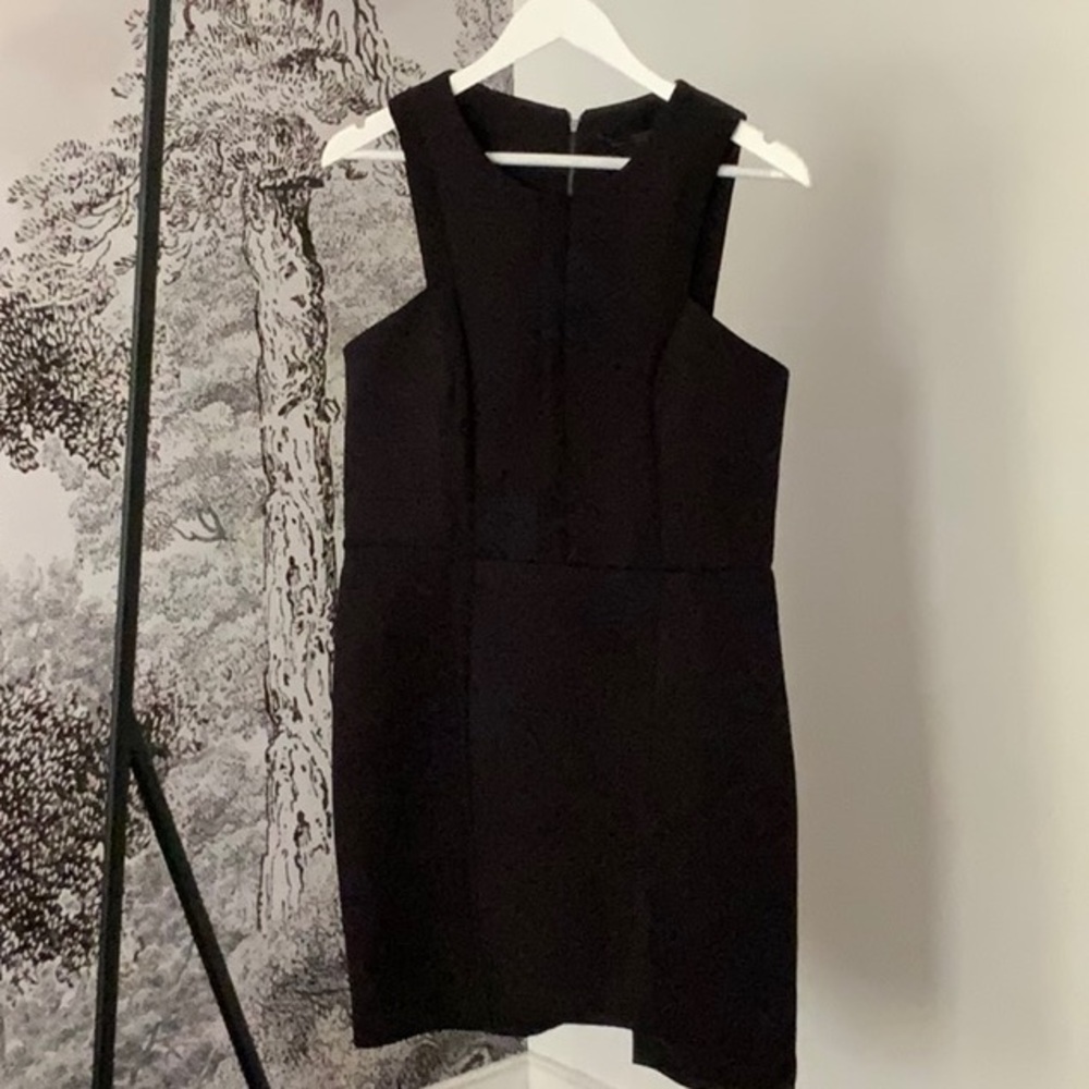 BCBG Maxazria Black Sleeveless Quilted Mini Dress sz 12